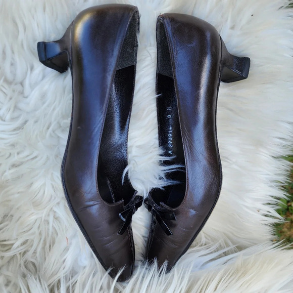 Stuart Weitzman‎ brown bow pumps 8N - Picture 5 of 12